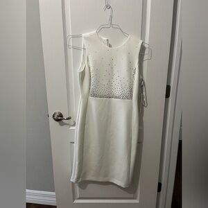 NWT Calvin Klein Originally $188 reduced to $70. Selling for $38. 👰‍♀️